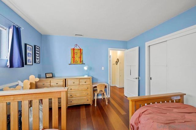 2711 Deerpark, San Diego, CA 92110