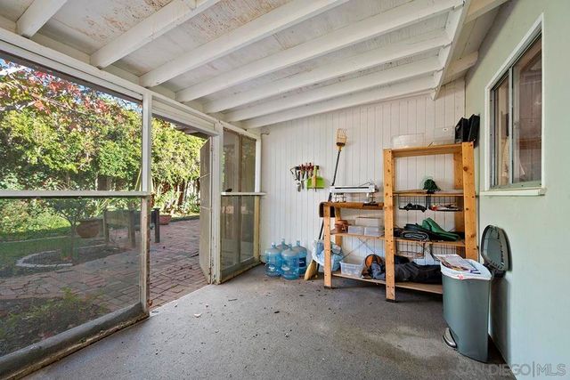 2711 Deerpark, San Diego, CA 92110