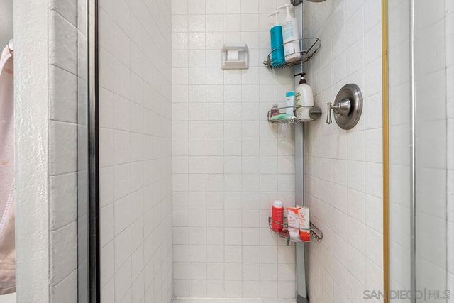 2711 Deerpark, San Diego, CA 92110