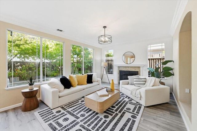 34637 Arroyo Drive, Union City, CA 94587