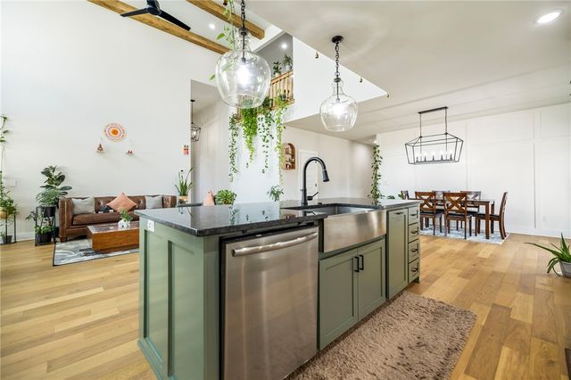 1211 Longbourn Drive, Centerton, AR 72719