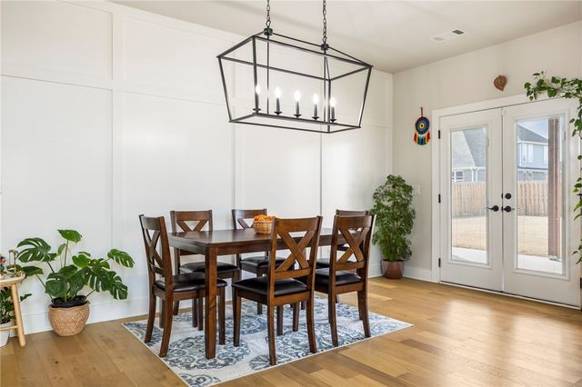 1211 Longbourn Drive, Centerton, AR 72719