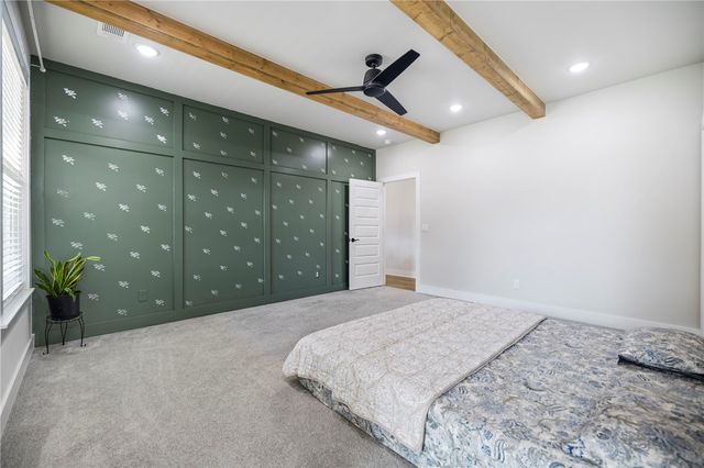 1211 Longbourn Drive, Centerton, AR 72719