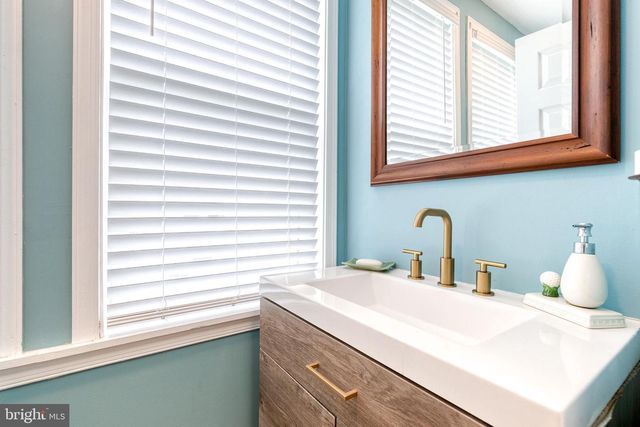 222 WARREN RD, Cockeysville, MD 21030