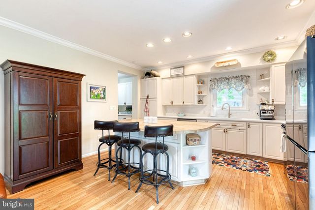 222 WARREN RD, Cockeysville, MD 21030