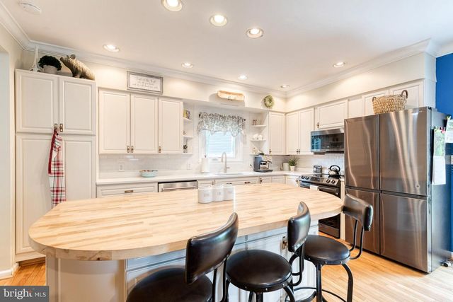 222 WARREN RD, Cockeysville, MD 21030