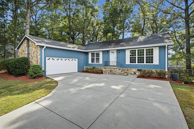 223 Shiloh Run NW, Kennesaw, GA 30144