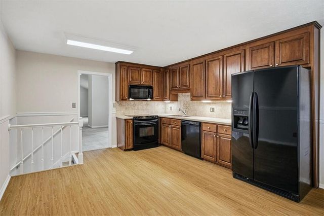 223 Shiloh Run NW, Kennesaw, GA 30144