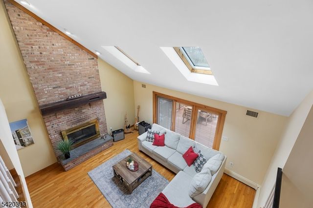 14 Grove Street, Rocky Hill Boro, NJ 08553