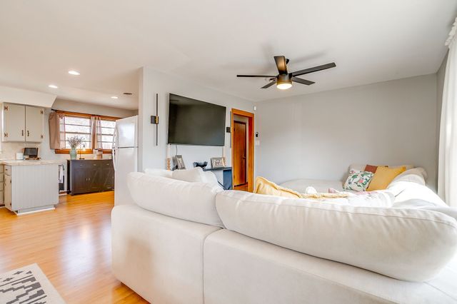 809 Euclid Street, Cleburne, TX 76033