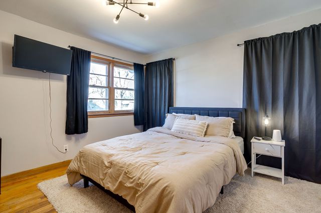 809 Euclid Street, Cleburne, TX 76033