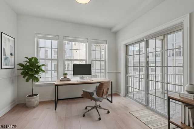 14 Marigold Ct, Warren Twp., NJ 07059