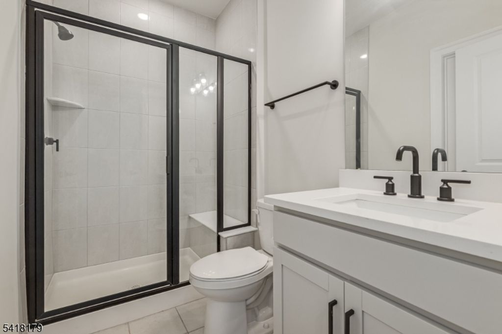 Image 16 of property listing at 14 Marigold Ct, Warren Twp., NJ 07059