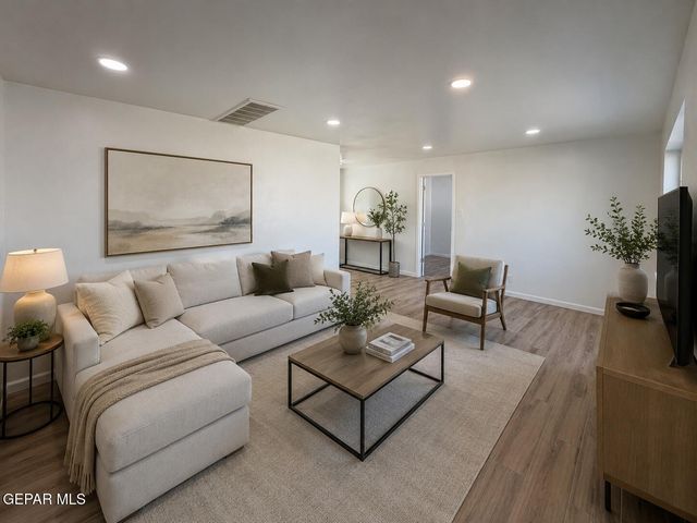 1221 MEADOWVIEW Drive, El Paso, TX 79925