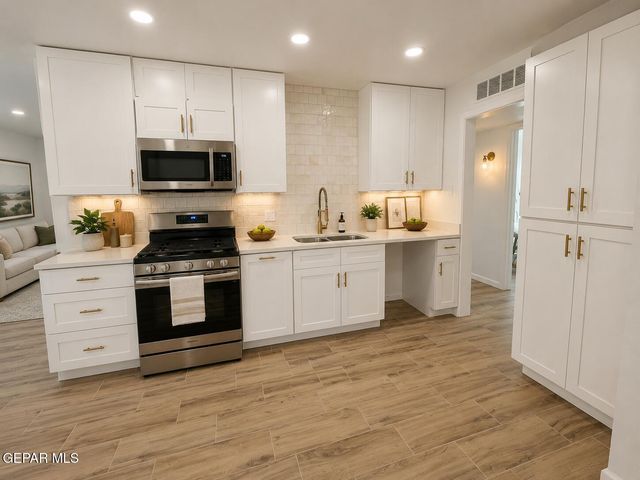 1221 MEADOWVIEW Drive, El Paso, TX 79925