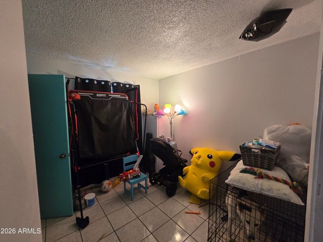 8425 S 6TH Avenue, Phoenix, AZ 85041