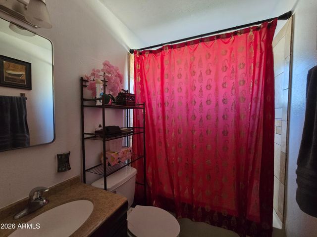 8425 S 6TH Avenue, Phoenix, AZ 85041