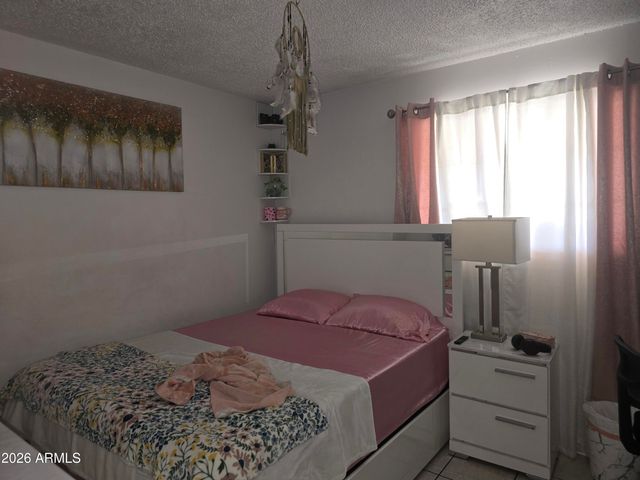 8425 S 6TH Avenue, Phoenix, AZ 85041