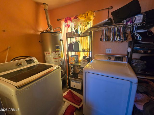 8425 S 6TH Avenue, Phoenix, AZ 85041