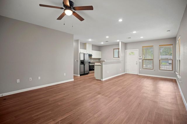 5215 Kingsbury Street, Houston, TX 77021