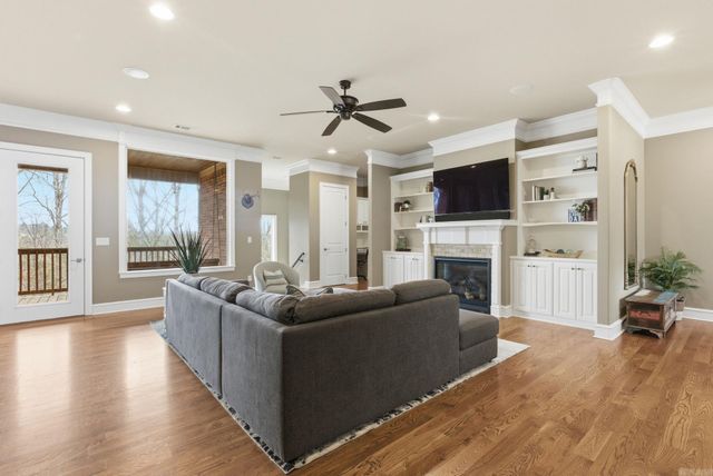 6 Hoggards Ridge, Little Rock, AR 72211