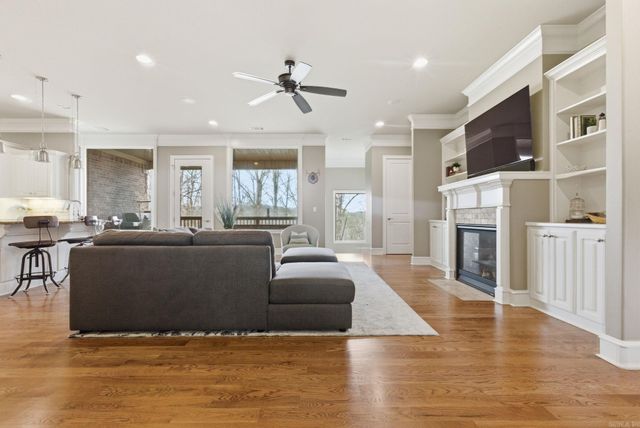 6 Hoggards Ridge, Little Rock, AR 72211