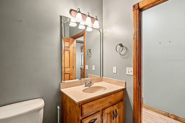 1002 E Rachael Drive, Republic, MO 65738