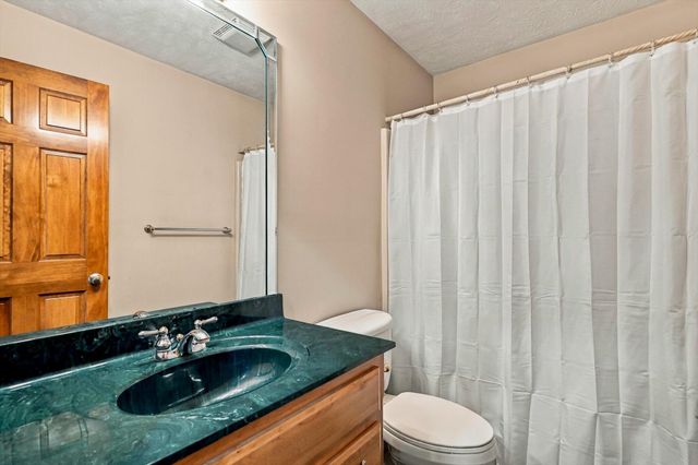1002 E Rachael Drive, Republic, MO 65738