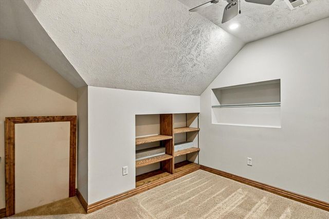 1002 E Rachael Drive, Republic, MO 65738