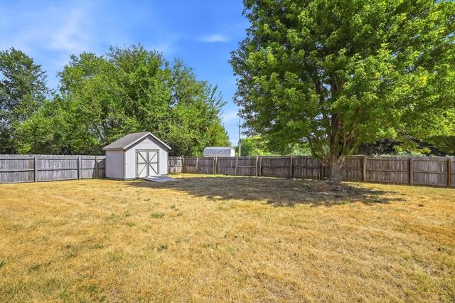 1002 E Rachael Drive, Republic, MO 65738