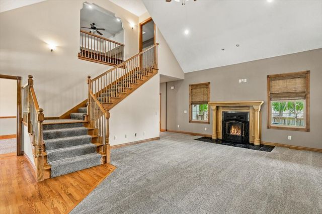1002 E Rachael Drive, Republic, MO 65738