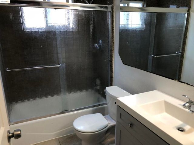 2174 Sugartree Dr, Pittsburg, CA 94565