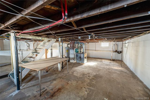 71 Community Road, Bay Shore, NY 11706