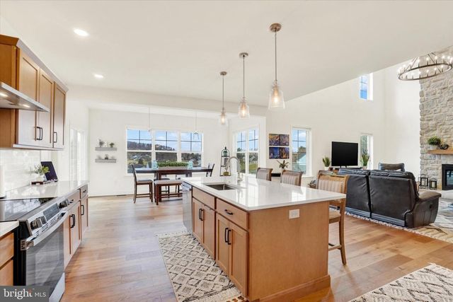 422 SPRINGHOUSE LN, York, PA 17406