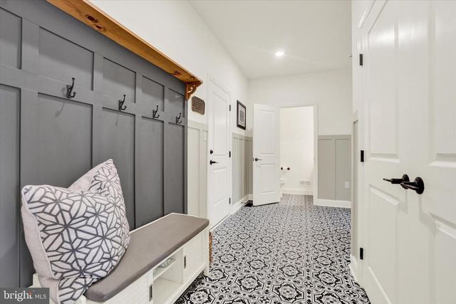 422 SPRINGHOUSE LN, York, PA 17406