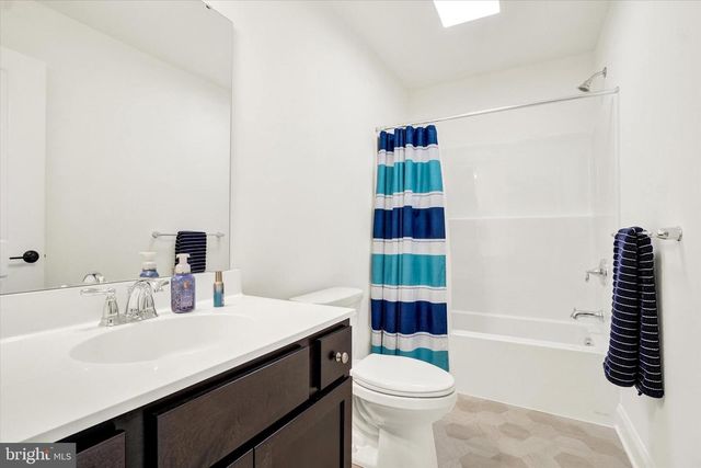 422 SPRINGHOUSE LN, York, PA 17406