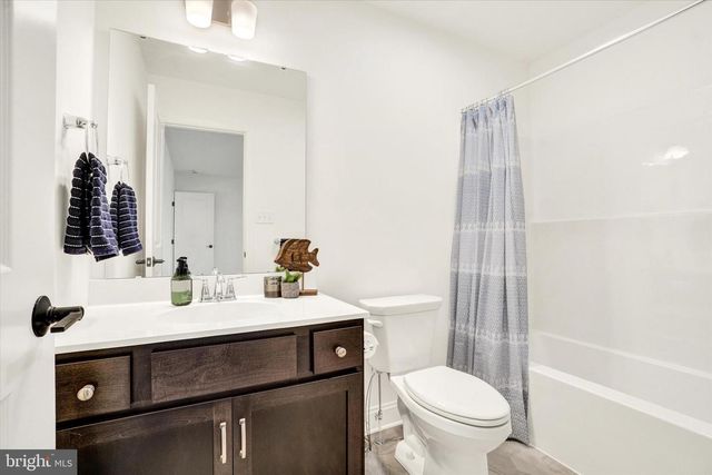 422 SPRINGHOUSE LN, York, PA 17406