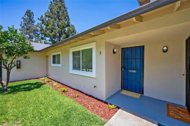 2620 W Aurora 2, Santa Ana, CA 92704