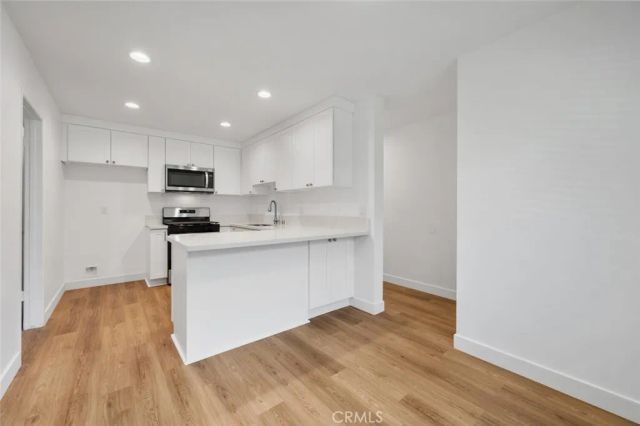 2620 W Aurora 2, Santa Ana, CA 92704