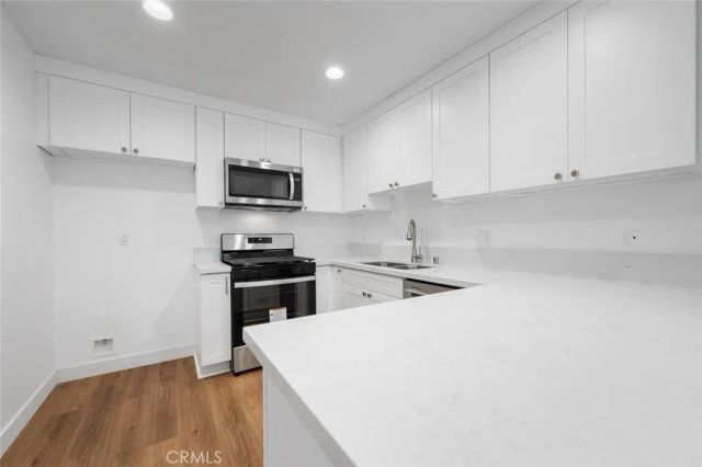 2620 W Aurora 2, Santa Ana, CA 92704