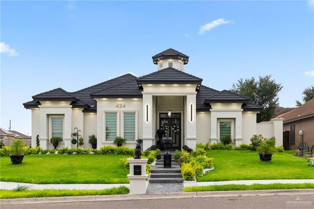 424 Palm Shores Boulevard, La Joya, TX 78560