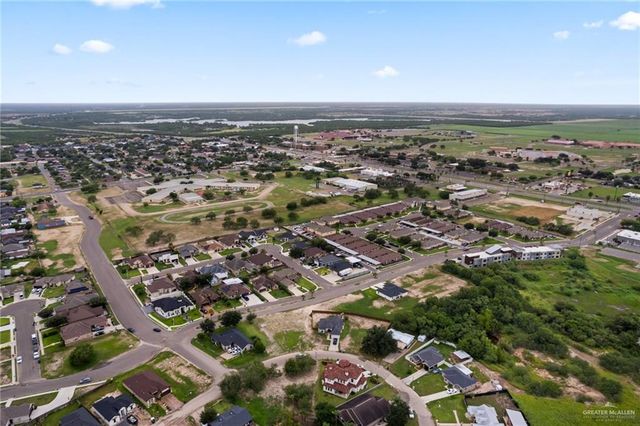 424 Palm Shores Boulevard, La Joya, TX 78560