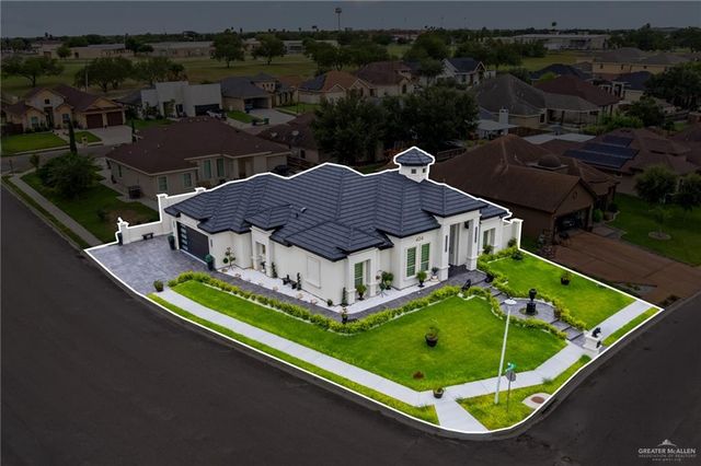 424 Palm Shores Boulevard, La Joya, TX 78560