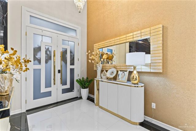 424 Palm Shores Boulevard, La Joya, TX 78560