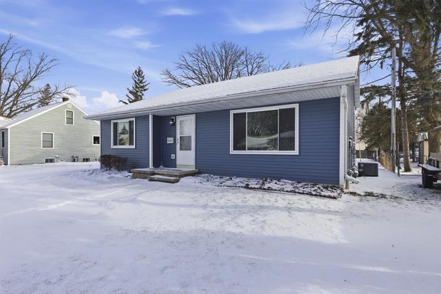 2518 S MADISON STREET, Appleton, WI 54915