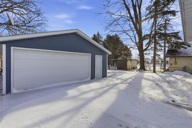 2518 S MADISON STREET, Appleton, WI 54915