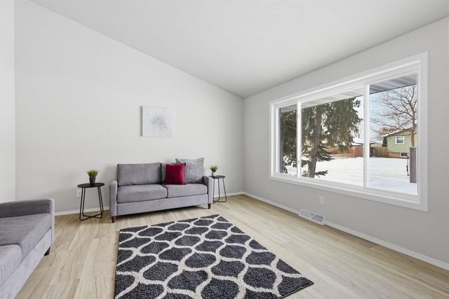 2518 S MADISON STREET, Appleton, WI 54915