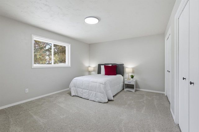 2518 S MADISON STREET, Appleton, WI 54915