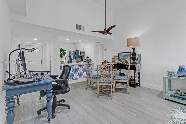 1105 Lake Shore Dr 202, Lake Park, FL 33403