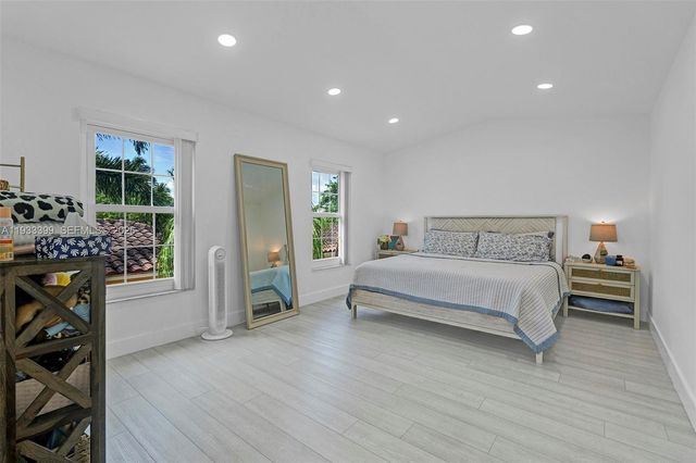 1105 Lake Shore Dr 202, Lake Park, FL 33403